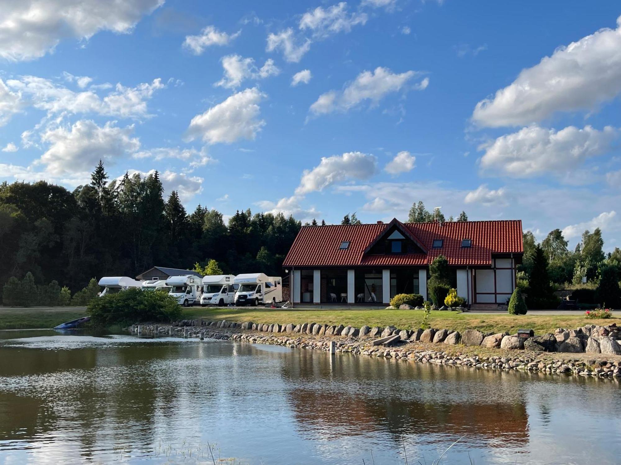 Hotel Jurvinge à Zadvainai Extérieur photo